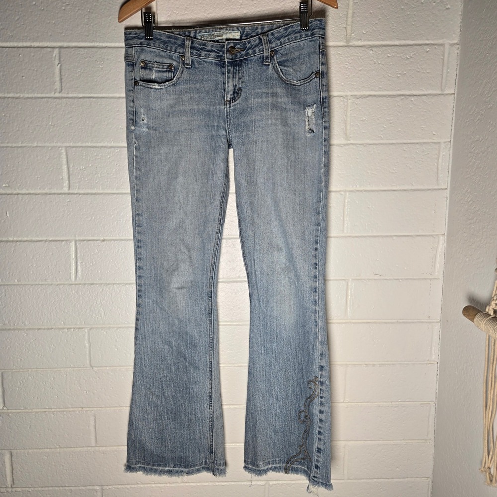 Y2K Vtg Mudd Jeans Juniors 9 Light Wash Distressed Raw Hem Flare Denim Retro